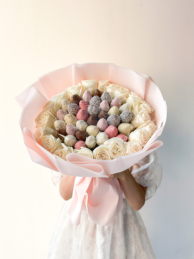 Клубничный букет "Мария Антуанетта" М