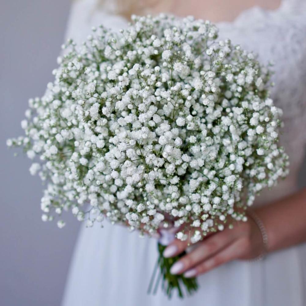 Букет невесты из 15 гипсофил