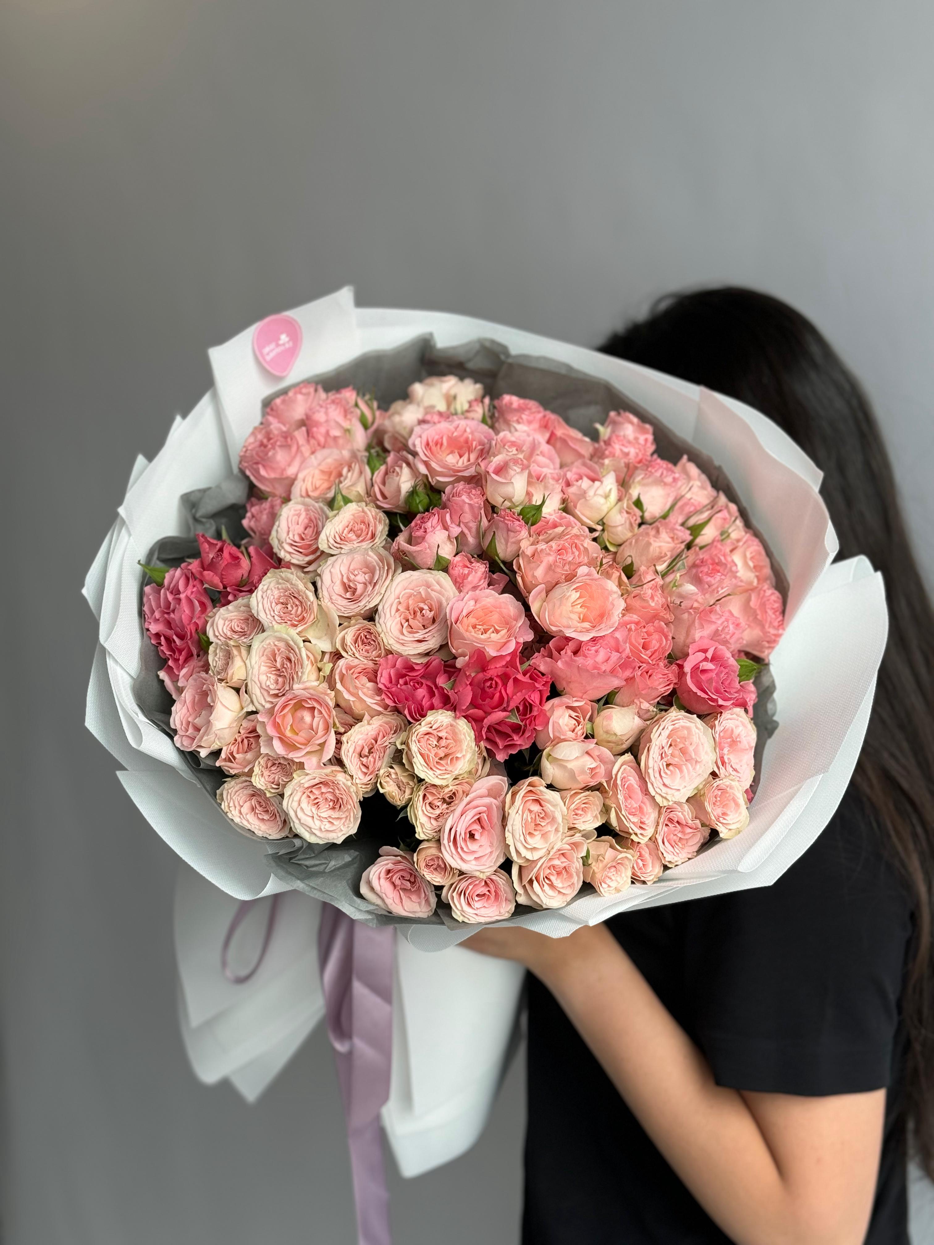 Букет "Valeria" из спрей роз