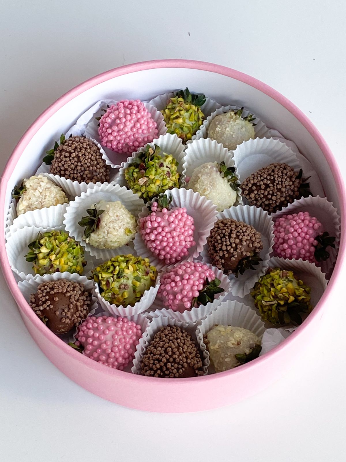 Клубничный бокс "Rosalie" клубника в шоколаде