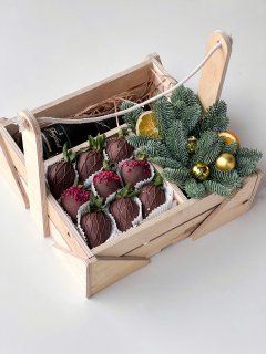 Клубничный ящик "Новогодний сюрприз"