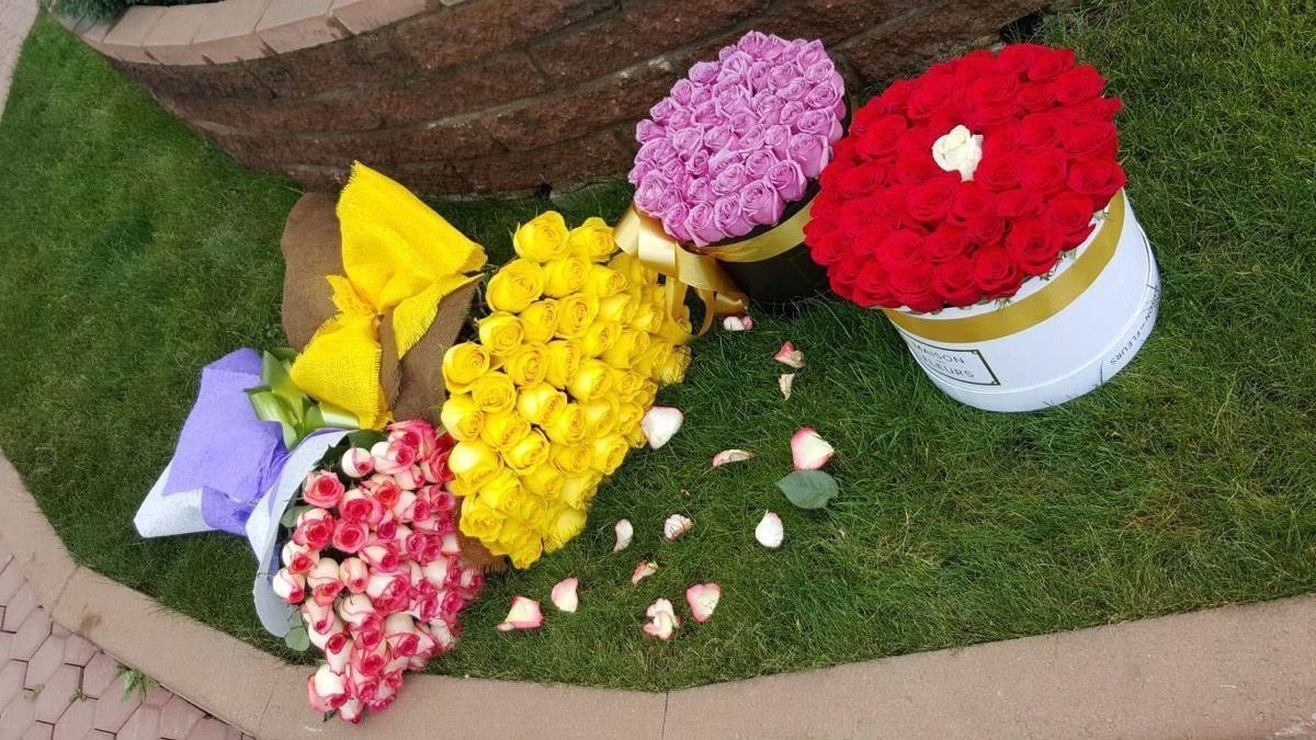 Красивое оформление цветов в коробке