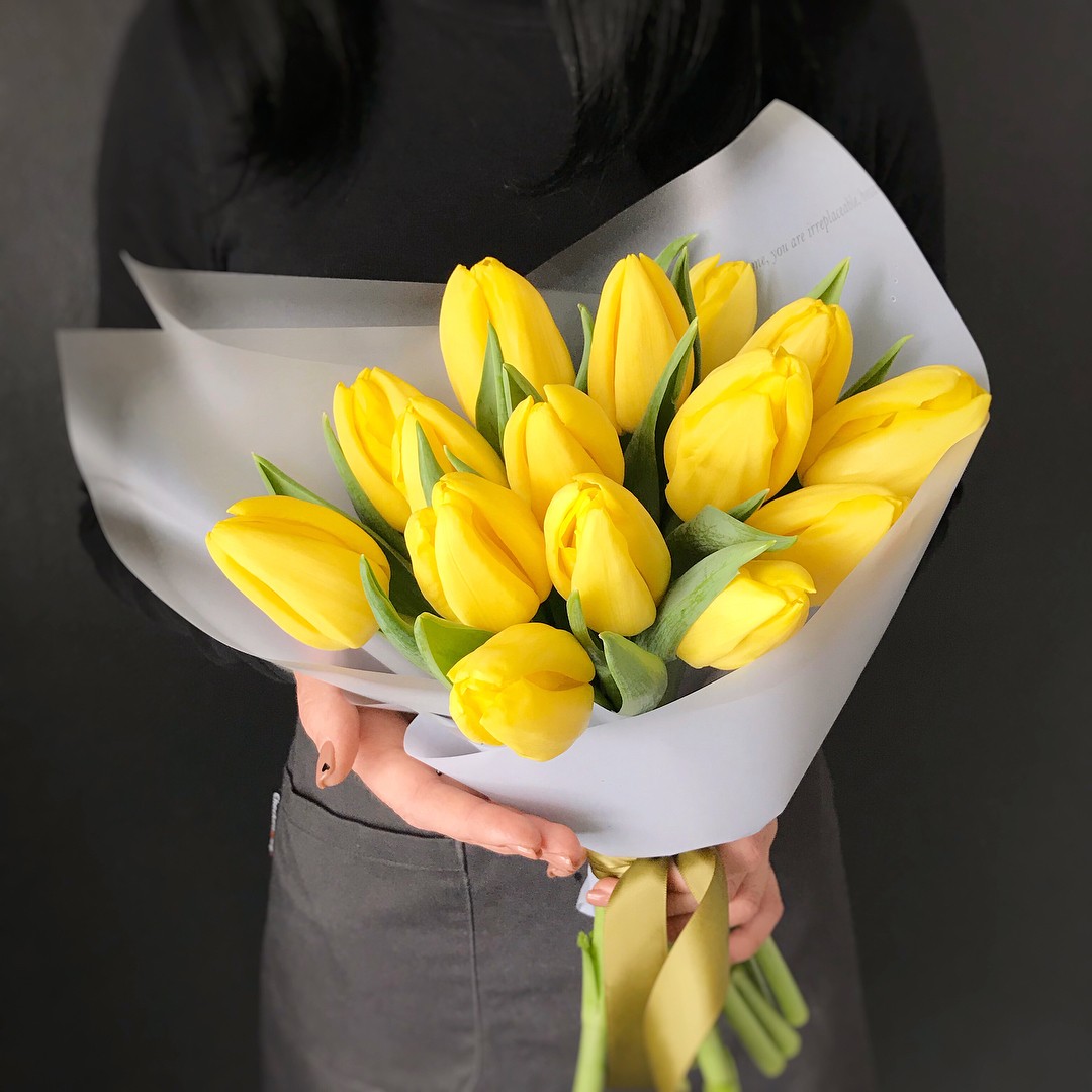 Букет из 15 голландских тюльпан "Spring"
