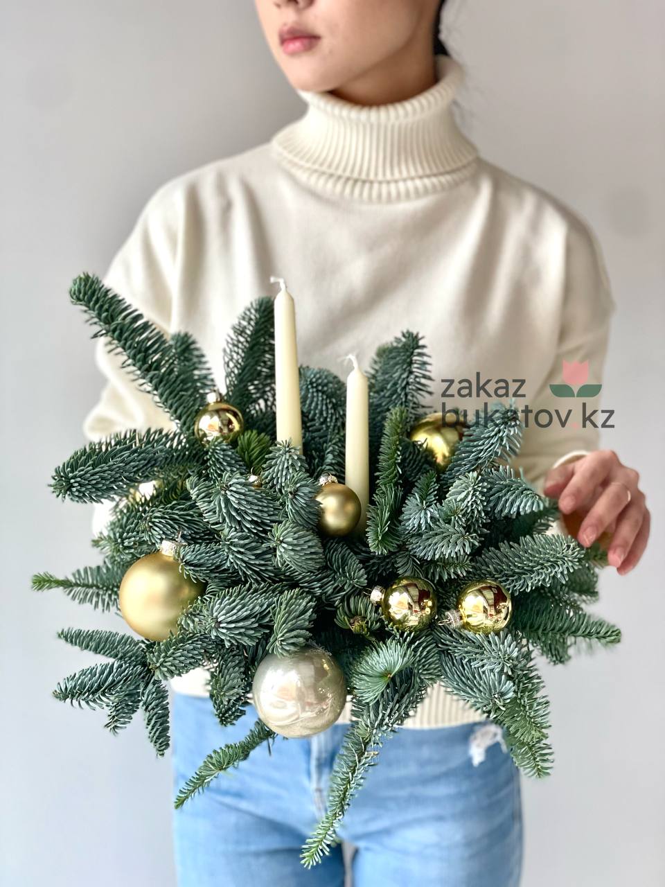 Новогодний декор настольная композиция "Gold nobilis" из нобилиса