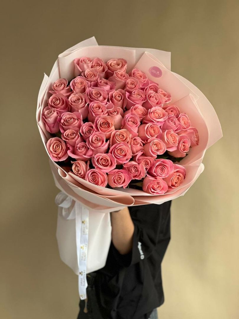 Букет из 51 розовой розы 80 см