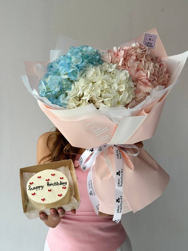 Сет "бенто и 3 гортензии"