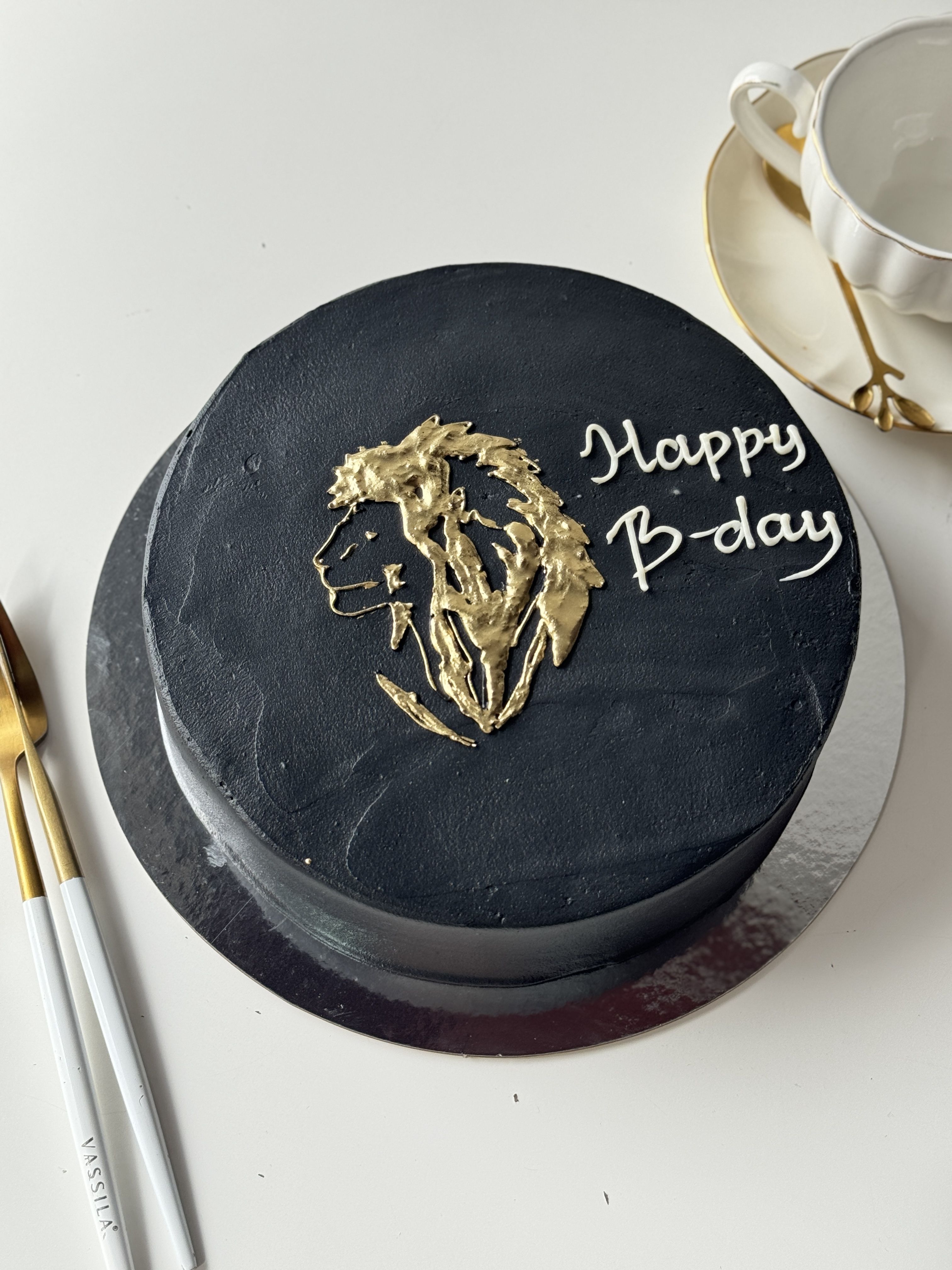 Бенто-торт L «Happy ЛЕВ-day» - ЛЕВ