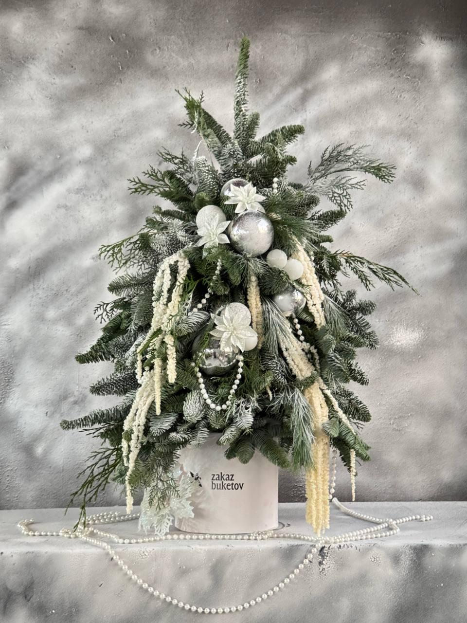 Елка "Snowy Pines"