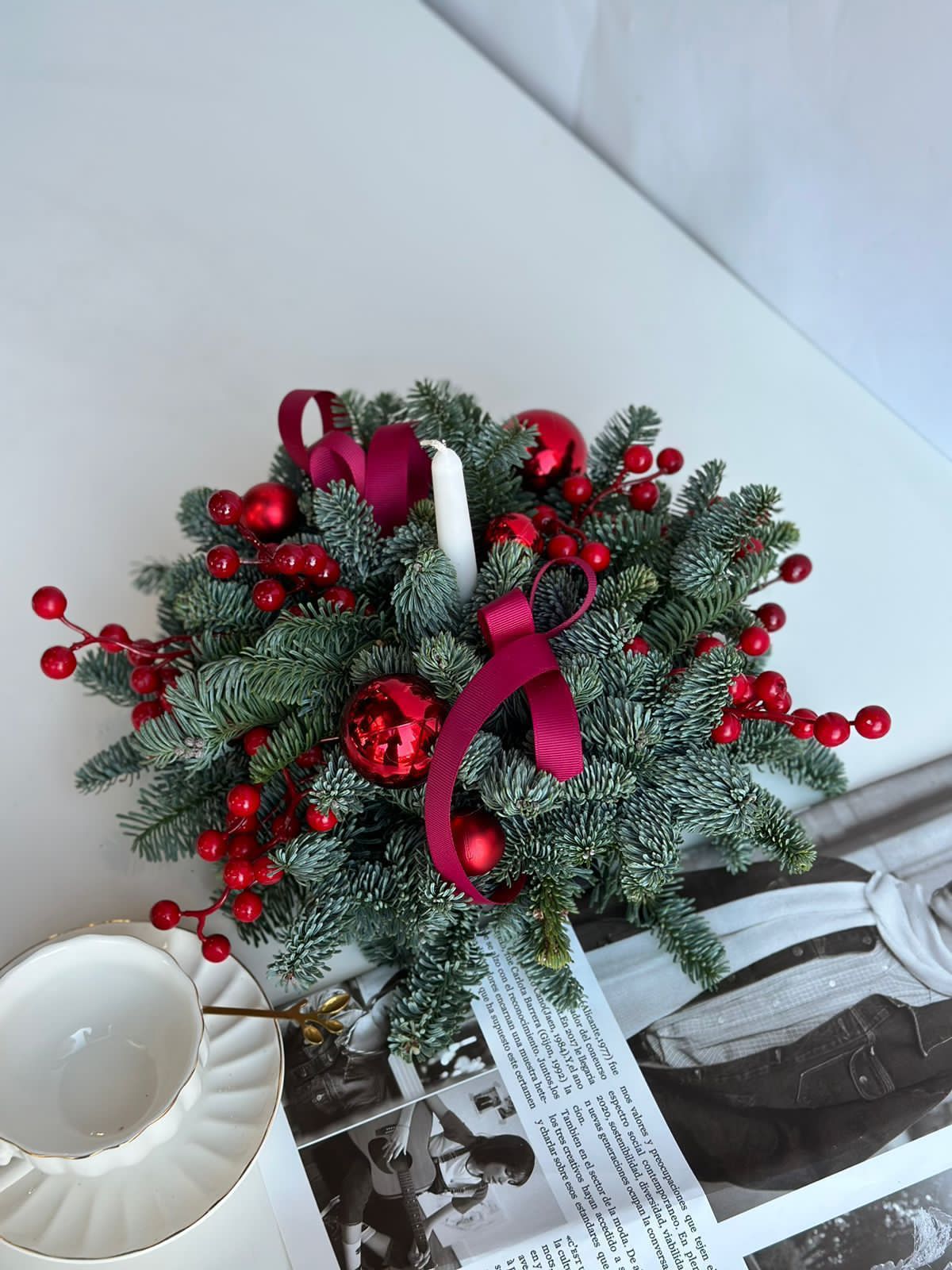 Настольная композиция "Арктическая" из нобилиса с шариками