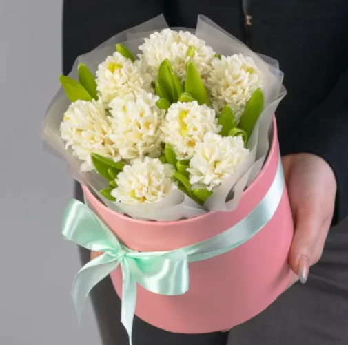 7 гиацинтов в коробке