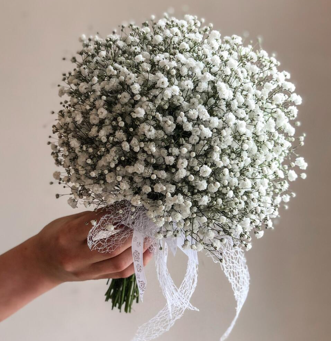 Букет невесты из 35 гипсофил