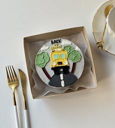 Бенто - торт S "Школьный автобус"