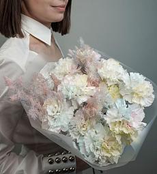 Букет "Oblivion" из гвоздик