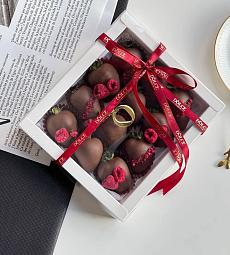 Клубничный бокс "Коко"