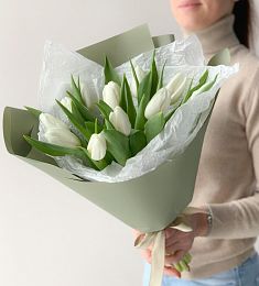 Букет из 11 белых тюльпанов