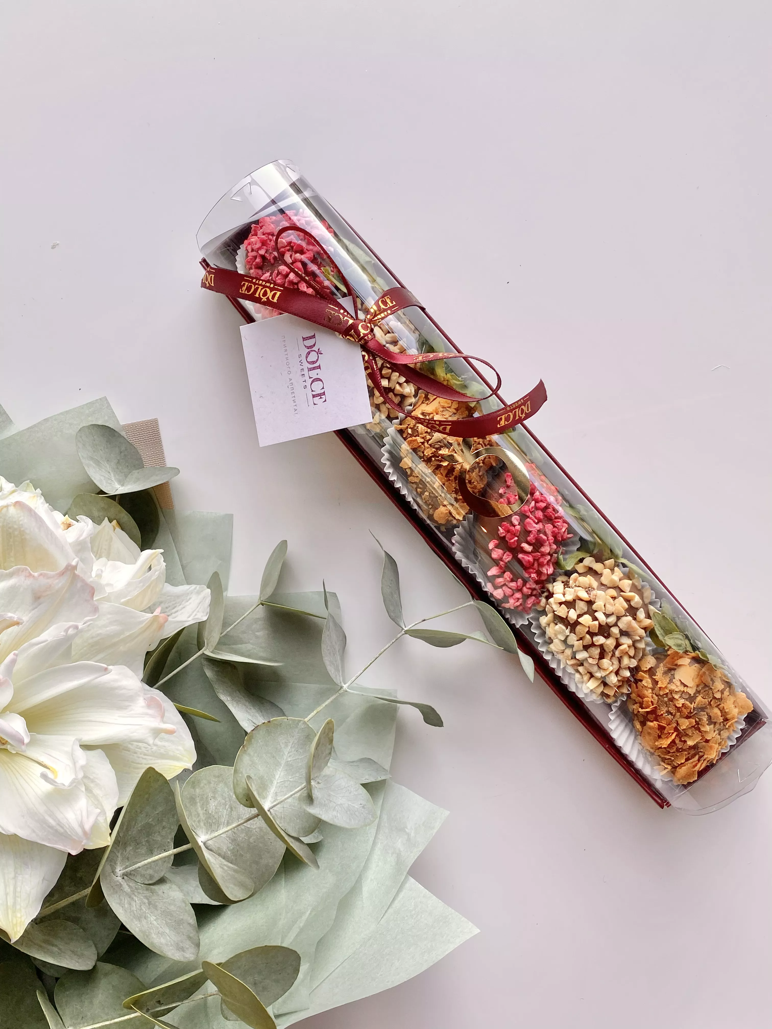 Клубничный бокс "Мини" клубника в молочном шоколаде