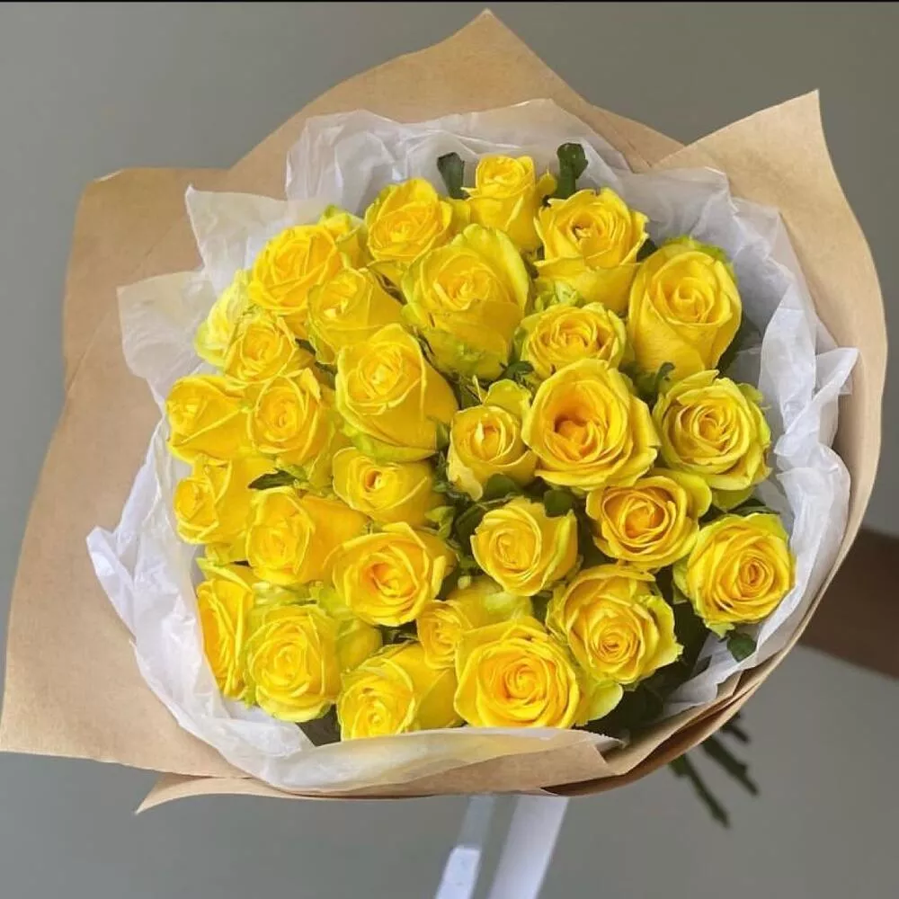 Букет из желтых роз 29 шт