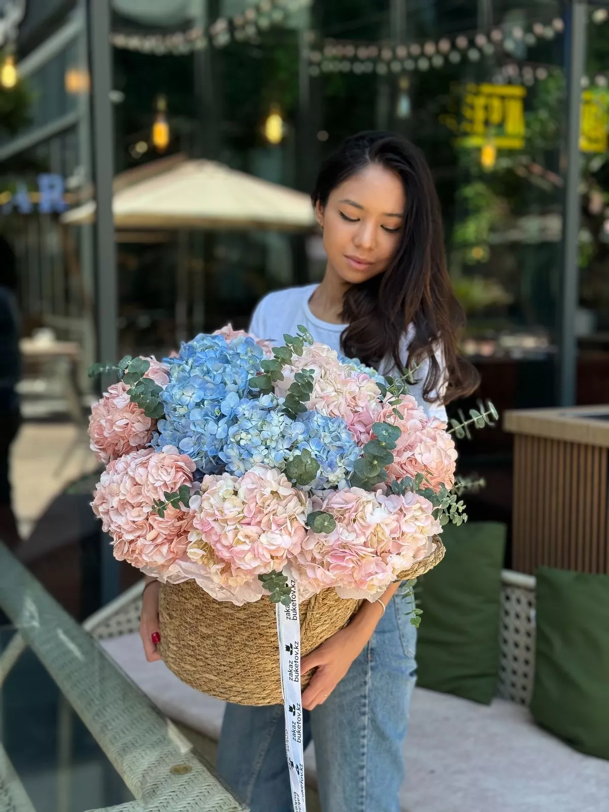 Букет "Гэтсби" гортензии в кашпо