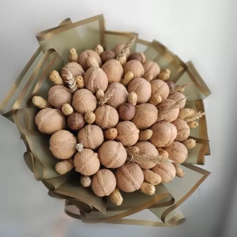 Букет из орехов "Сулико"