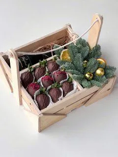 Клубничный ящик "Новогодний сюрприз"