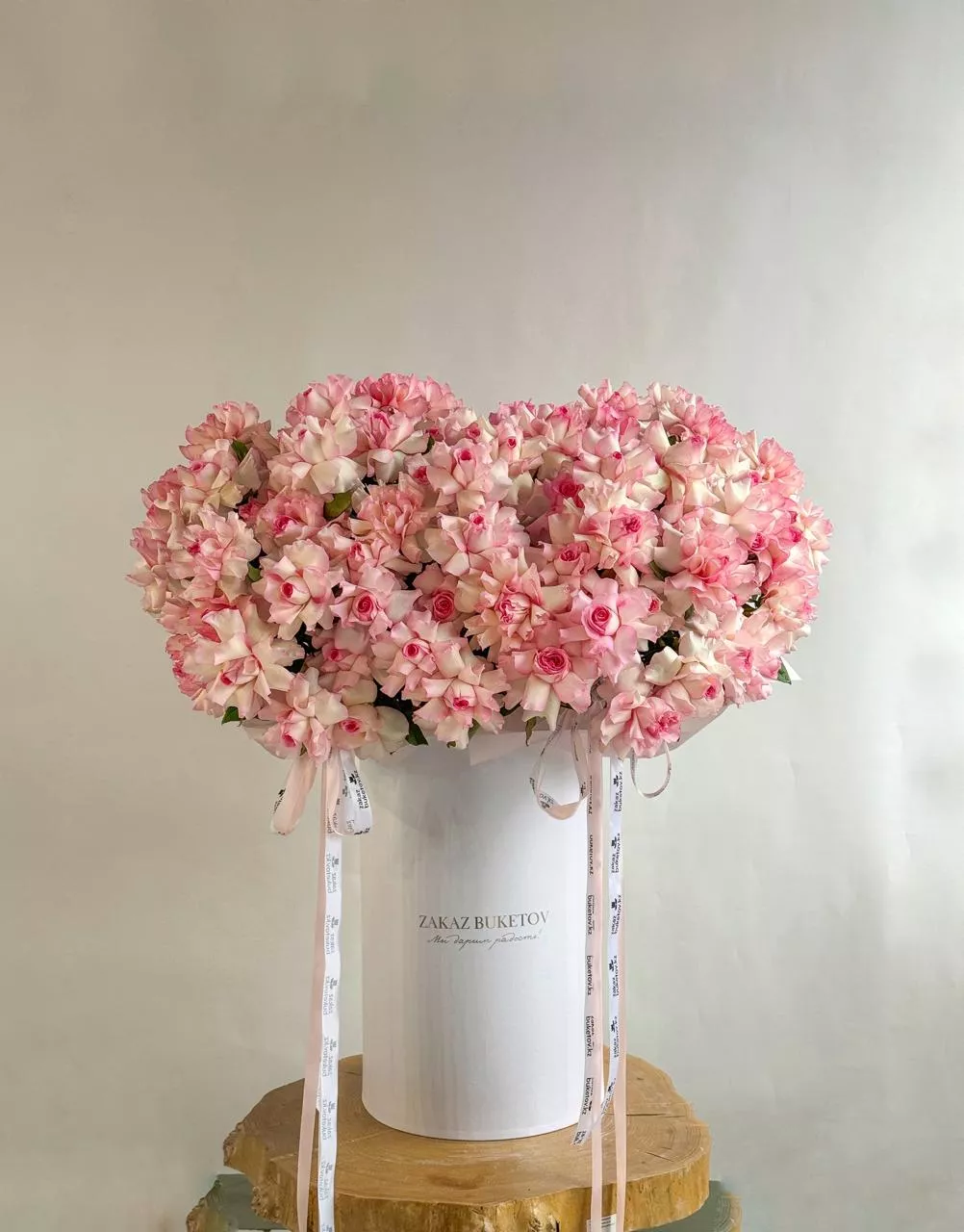 101 роза в коробку "Premium"