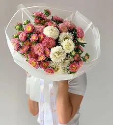 Букет "Хелли" из астры