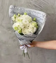 Букет из 5 лизиантусов