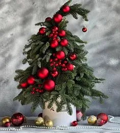 Елка "Red Snowfall"