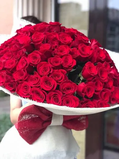 Букет из 101 красной голландской розы 1