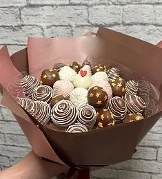 Клубничный букет "Choco harmony" из клубники в итальянском шоколаде