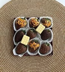 Клубничный бокс "Вафелька"  клубника в молочном шоколаде