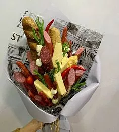 Съедобный букет из колбасы и сыра