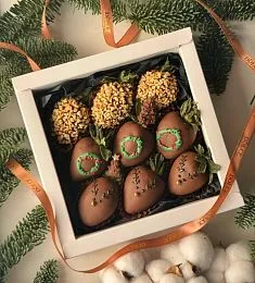 Клубничный бокс "Сладкий уют"