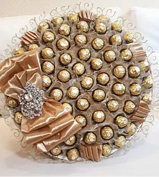 Букет из конфет "Банкет" с Ferrero Rocher