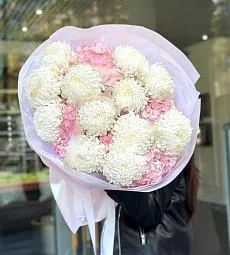 Букет "Миллениум" из гортензий и  хризантем