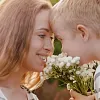 Букеты ромашек мамам