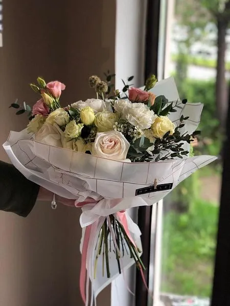 SPRING 4.0 букет из роз и гвоздик 7