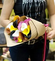 Букет из 15 калл микс