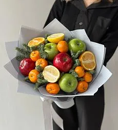 Фруктовый букет "Фруктовый лед" из фруктов и нобилиса