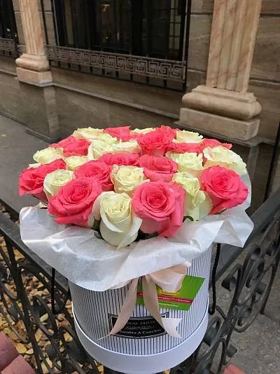 Голландские розы в стильной коробке 2