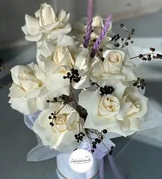 Композиция "Дейнерис" с розами и пшеницей