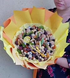 Букет из орехов "МЭРИ"