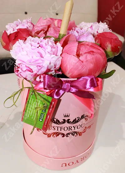 Голландские пионы в коробке Just for You 1
