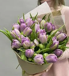 Букет из 25 пионовидных тюльпан