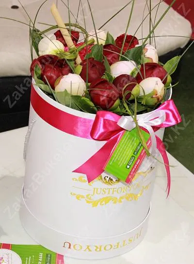 Голландские пионы в коробке Just for You 1