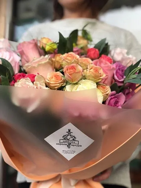 Букет "Аманда" из роз и лизиантусов 5