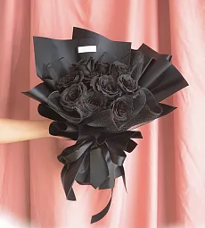 Букет из 11 черных роз