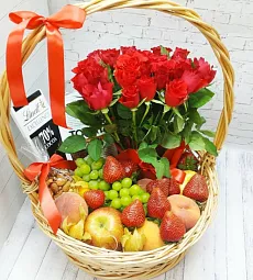 Корзины с фруктами и цветами "Регина"