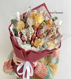 Мужской букет "German" с колбасками и снэками Мужской букет "German" с колбасками и снэками