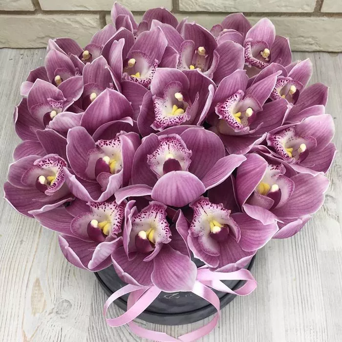 орхидея в букетах
